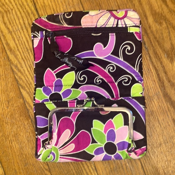 Authentic Vera Bradley Handbag And Matching Wallet in Purple Punch - Picture 17 of 17